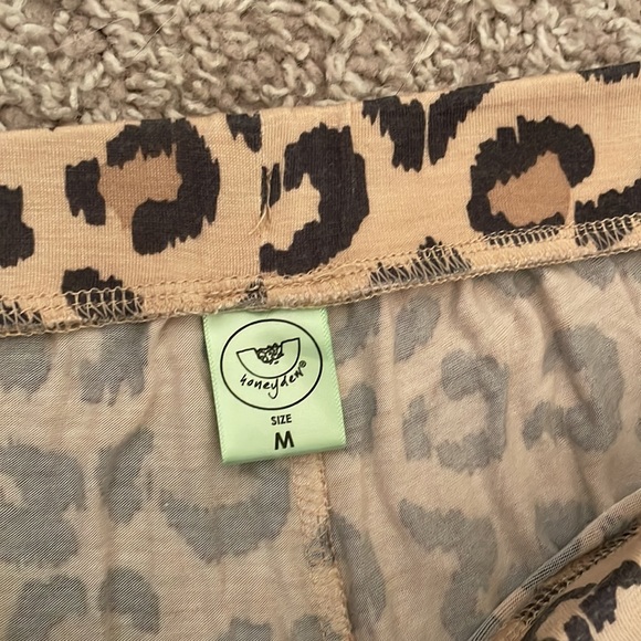 BOGO! NWOT Honeydew animal print PJ crop pants - Picture 3 of 4
